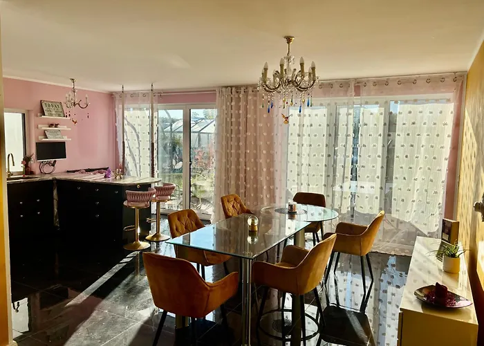 Stadthaus Amanda Feriehus *